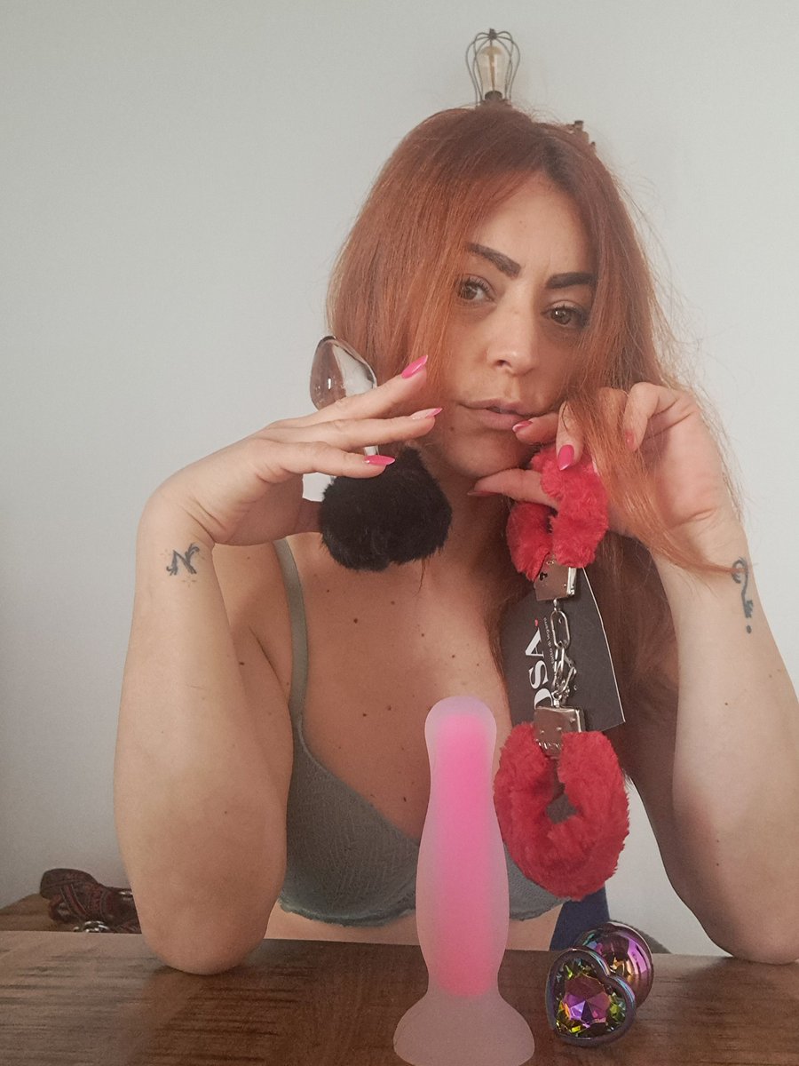 Ti va di giocare??🍑🔞👅🍆
#sextoy#mysecretecase#adult#creator
t.me/babyfairy91