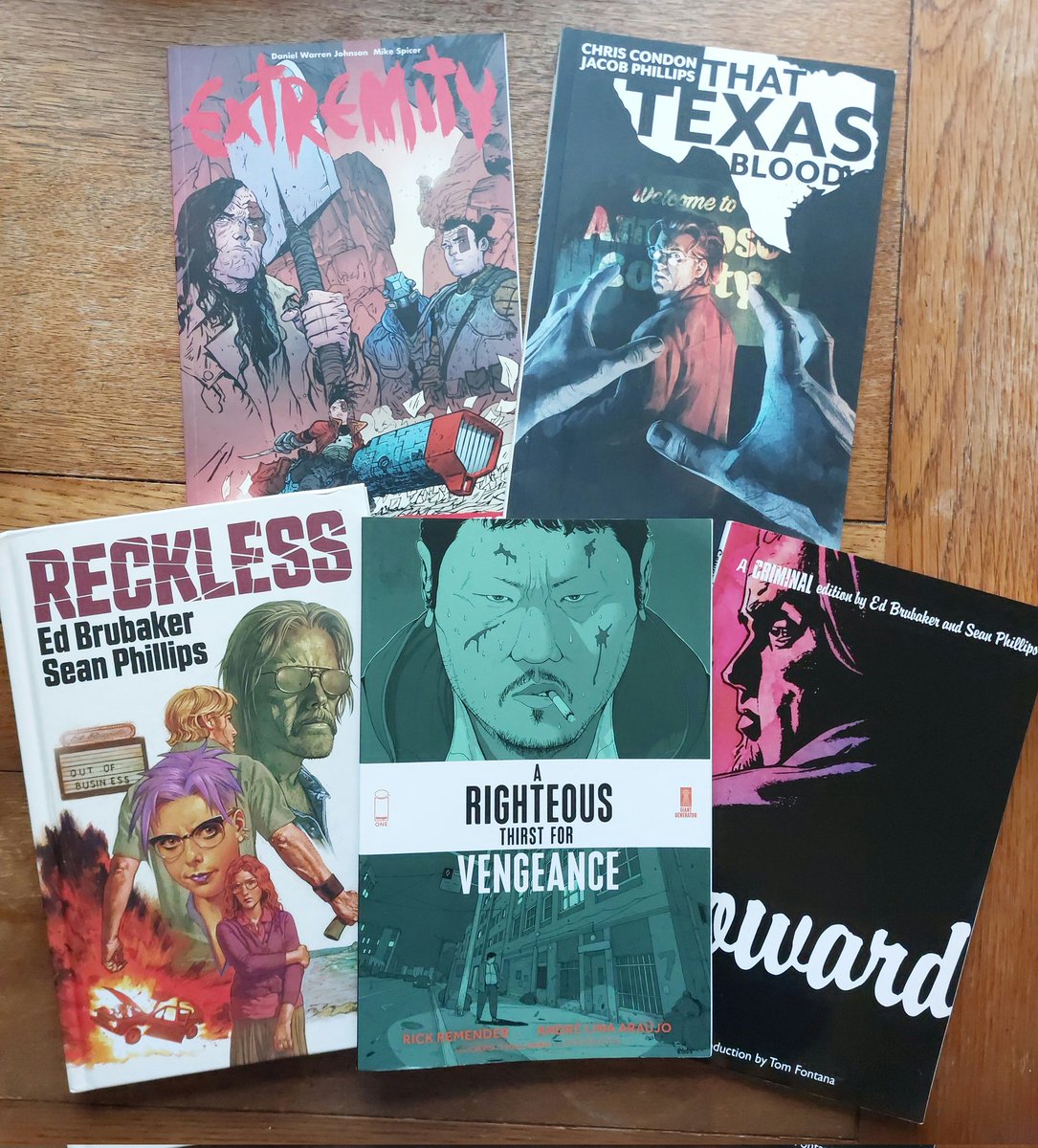A friend has been out of comics for a while and asked for some recent recommendations. Here are my picks. I definitely wanted to get some @danielwarrenart and Brubaker/@seanpphillips in there, as well as That Texas Blood and Righteous Thirst For Vengeance. Any other suggestions?