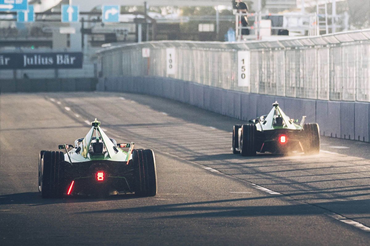 #FormulaE: @Envision_racing presents @PaulAron16 🇪🇪 & @joeleracing 🇸🇪 as reserve drivers for #BerlinEPrix

e-formula.news/news/formula-e…

#ABBFormulaE #MisanoEPrix