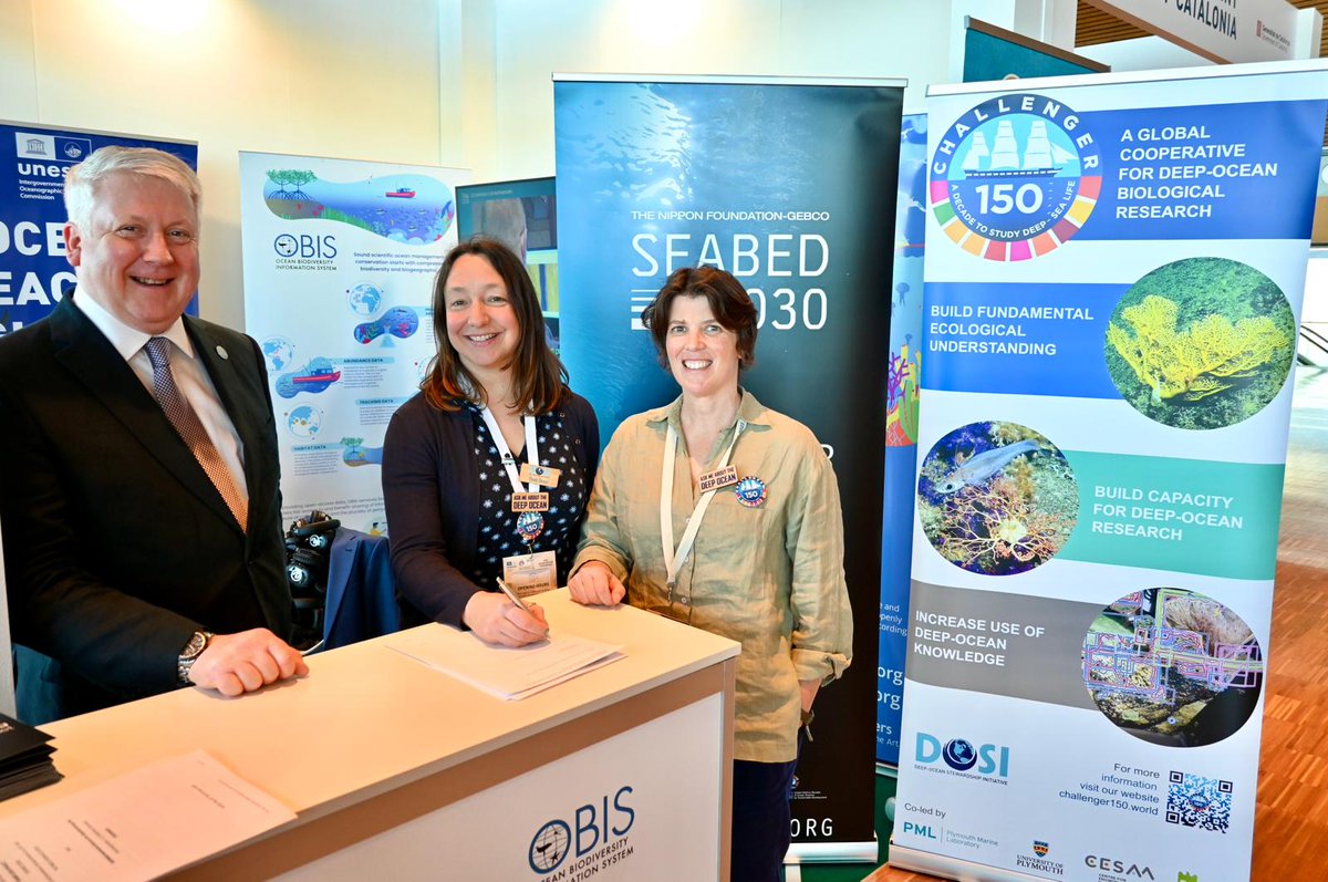 We are excited to announce we have signed an MoU with @seabed2030 to collaborate on ocean mapping. We map life in the deep sea, seabed2030 map seafloor terrain. We cannot do our job without them first doing theirs. It's a great match! #OceanDecade24