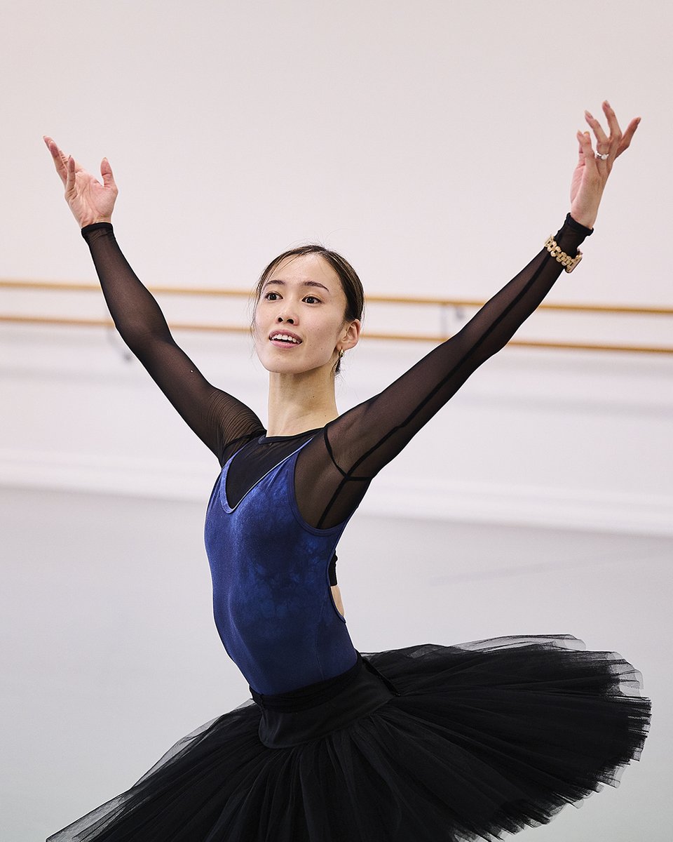 She is beauty, she is grace – she is Ako Kondo rehearsing Études for our upcoming Études / Circle Electric double bill 💙🩰 Learn more here: bit.ly/3QfeNra 📷 Chris Rodgers-Wilson