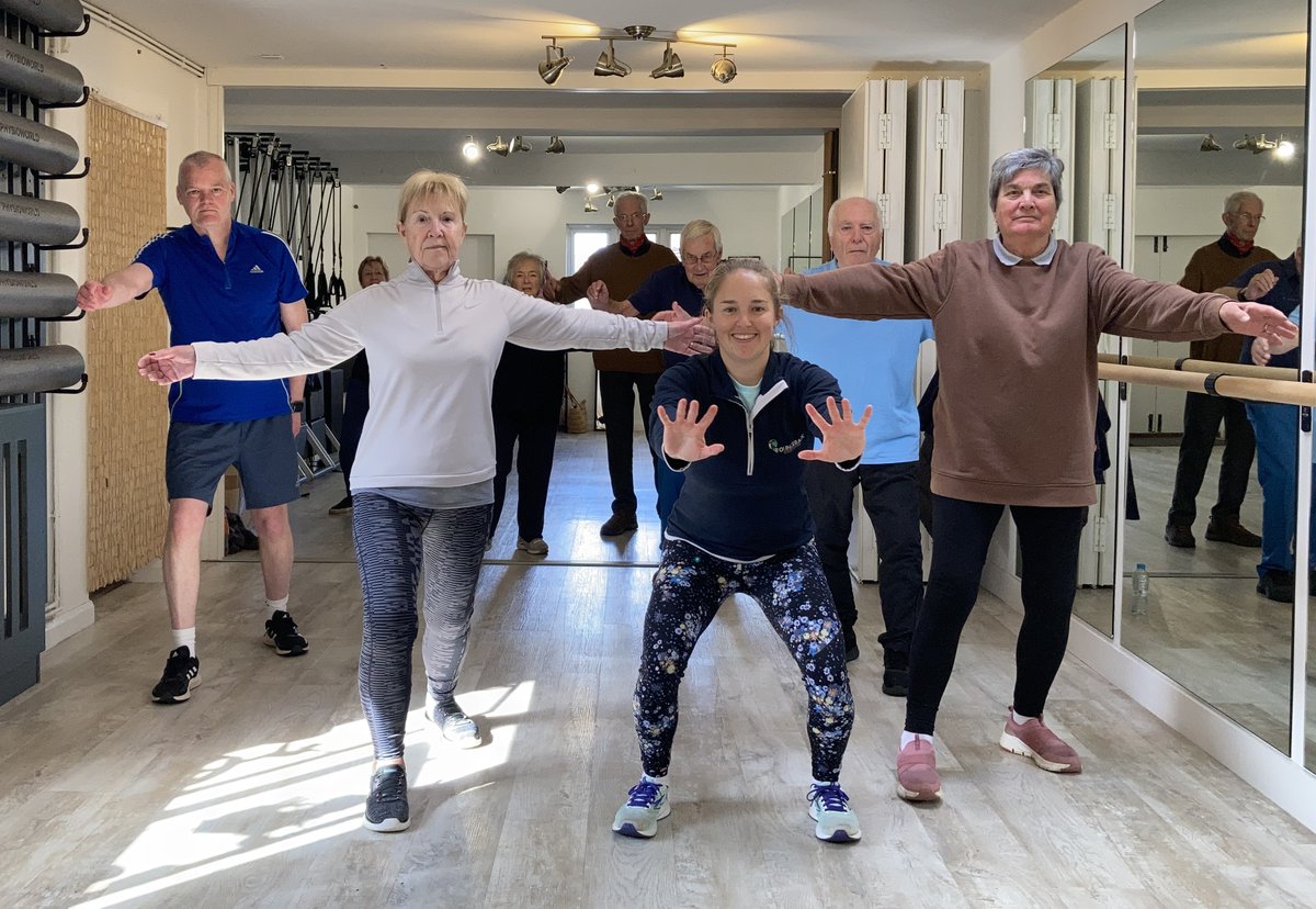 🌍🧠 Two of our Bounce Back Exercise Parkinson's classes supporting World Parkinson's Day 2024 wearing blue! 💙 Let's raise awareness about the importance of exercise! 💪 #WorldParkinsonsDay #worldparkinsonsday2024 #ExerciseForPD #Move4PD 💙