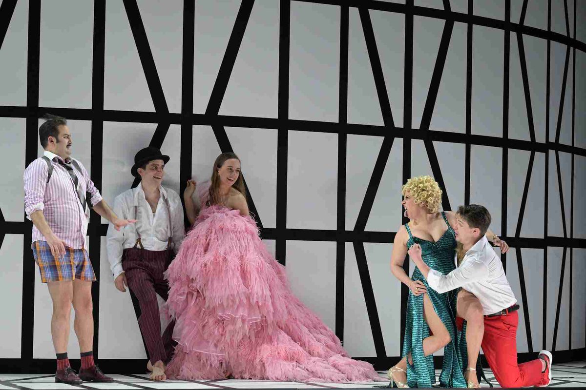 #ConcertReview #opera The Italian Girl in London (1778) is one of the earlier operas by the prolific older contemporary of Mozart, Cimarosa. Although termed an intermezzo, as a comedy essentially it follows the same conventions of an opera buffa, and is classicalsource.com/concert/oper-f…