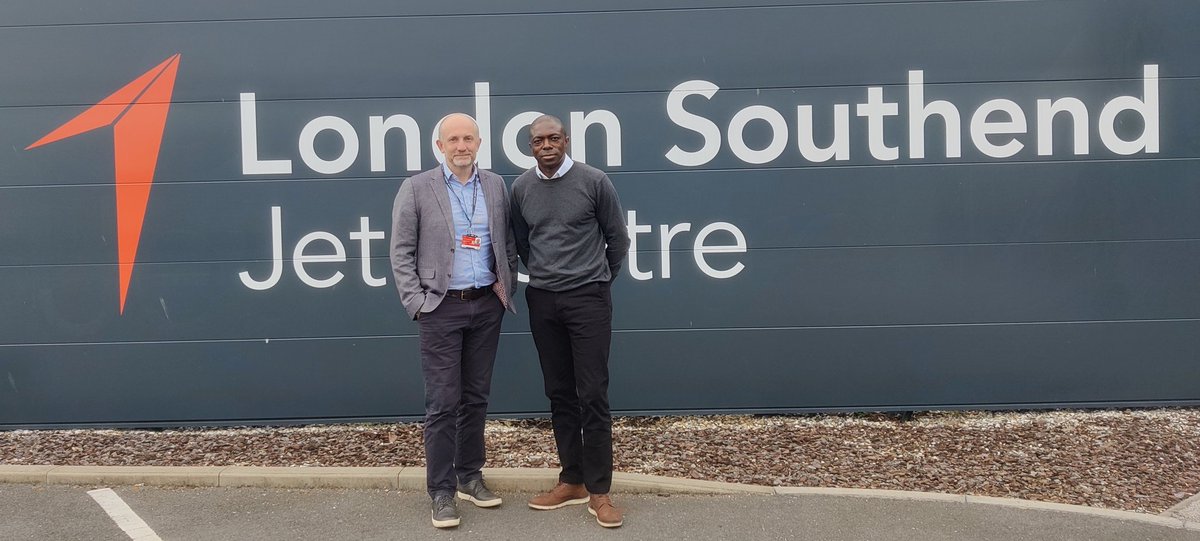 Yesterday I met @SouthendAirport CEO John Upton. It was good to share our visions for the community of Southend and Rochford. #backbayo #thechangeweneed