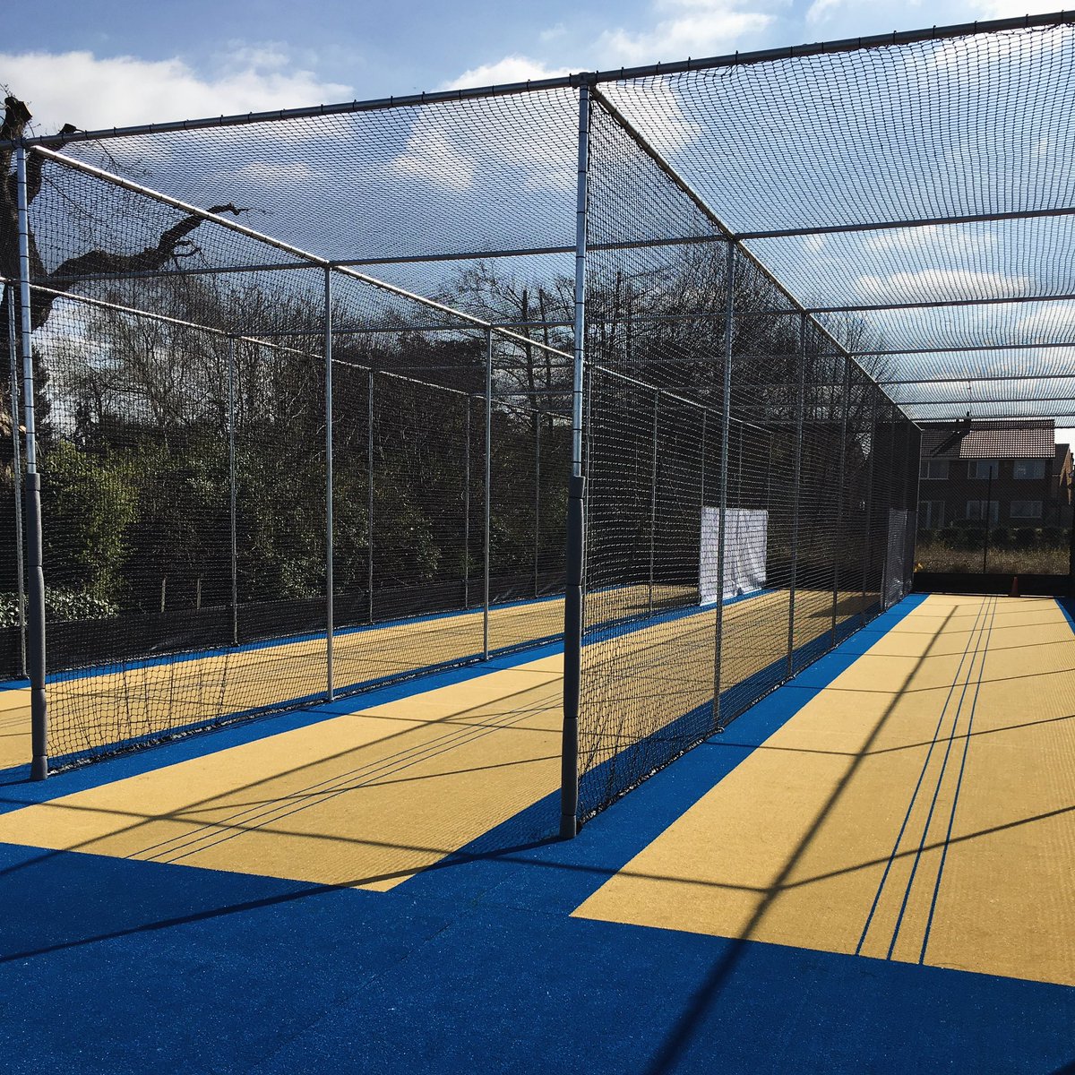 🏏 We have our fingers crossed the weather starts to improve as we prepare for the season.

🔹Senior outdoor training Thursdays (5.30-7.30pm)

🔸Women’s training Friday’s 6.30-7.45pm)

🔹Junior programmes start soon with limited spaces available

#KHCC #uptheheath