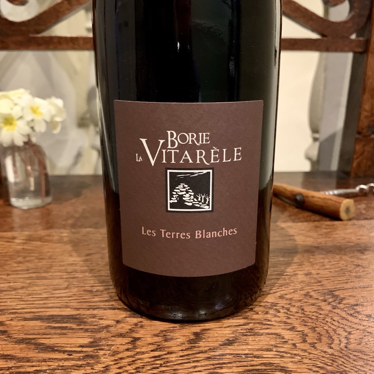 Saint-Chinian is often a good value supermarket red, but this organic estate wine is so much more interesting #BorielaVitarele. New #wineofthweek joannasimon.com/post/wine-of-t… #SaintChinian @LeaandSandeman