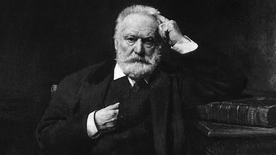 « Aimer quelqu'un, c'est lui donner de l'importance à ses propres yeux, l'aider à croire en lui même. » Victor Hugo