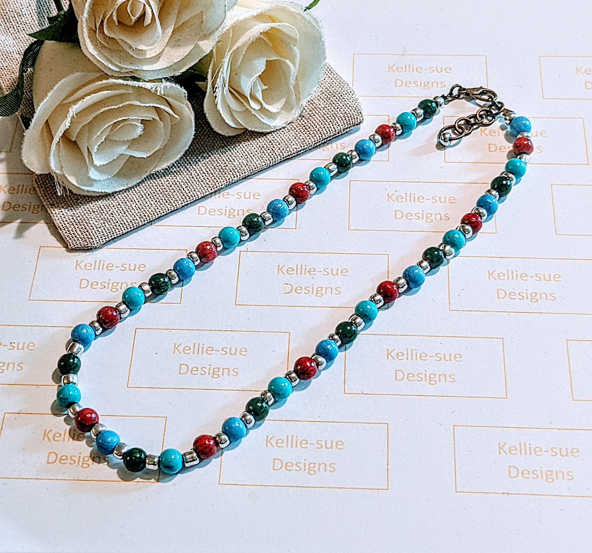 #handmade multicoloured wood beaded necklace with a vintage brass finish. Multiple length options.
Available Here ⬇️ 
kelliesuedesigns.etsy.com/listing/150206…
.
#EarlyBiz #EarlyRisers #jewelryaddict #etsy #MHHSBD #giftideas #stockingstuffers #shopping #elevenseshour