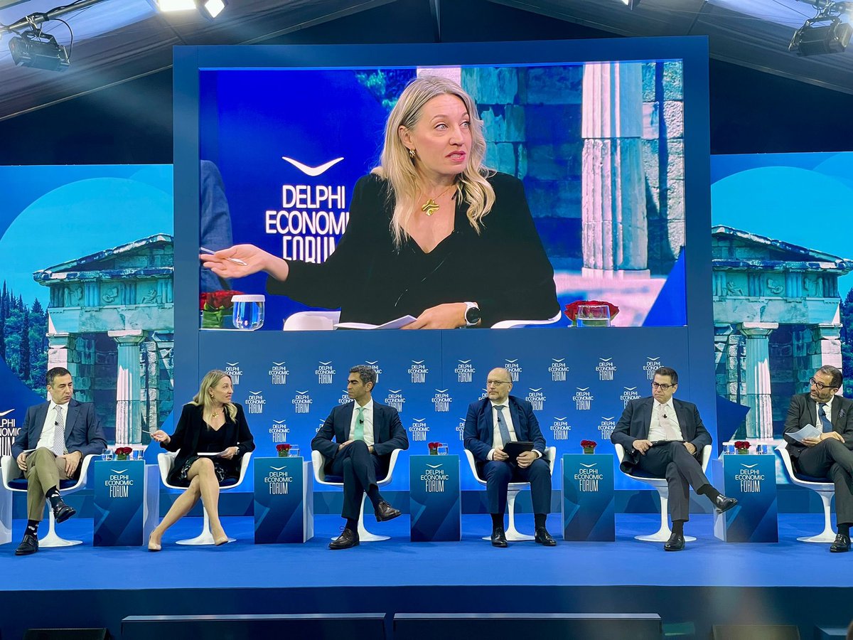 Our Maya Hennerkes, Director of Green Financial Systems at the EBRD, participated in a fascinating panel discussion 'The multidimensional contribution of the banking sector to the sustainable transition of business” at the @delphi_forum this morning.