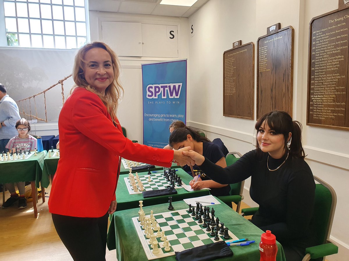 There’s an amazing chess charity in the UK called She Plays to Win. Thanks to them, I got the chance to play against GM Antoaneta Stefanova in a simul!

Now, they’re fundraising to keep the charity going and support more girls in chess. 

Donate here: 

crowdfunder.co.uk/p/she-plays-to…
