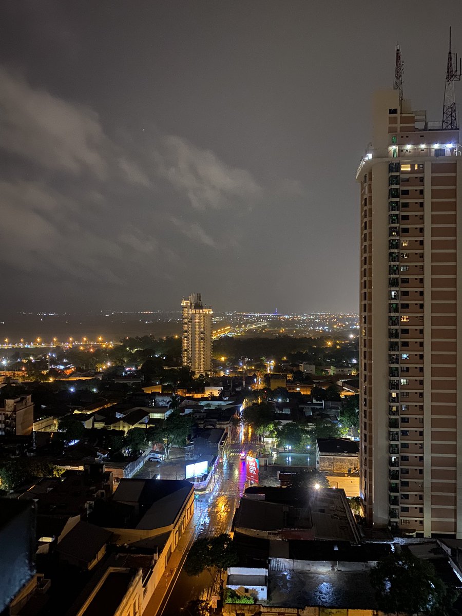 sanguina_py's tweet image. Otra madrugada sin poder dormir😞