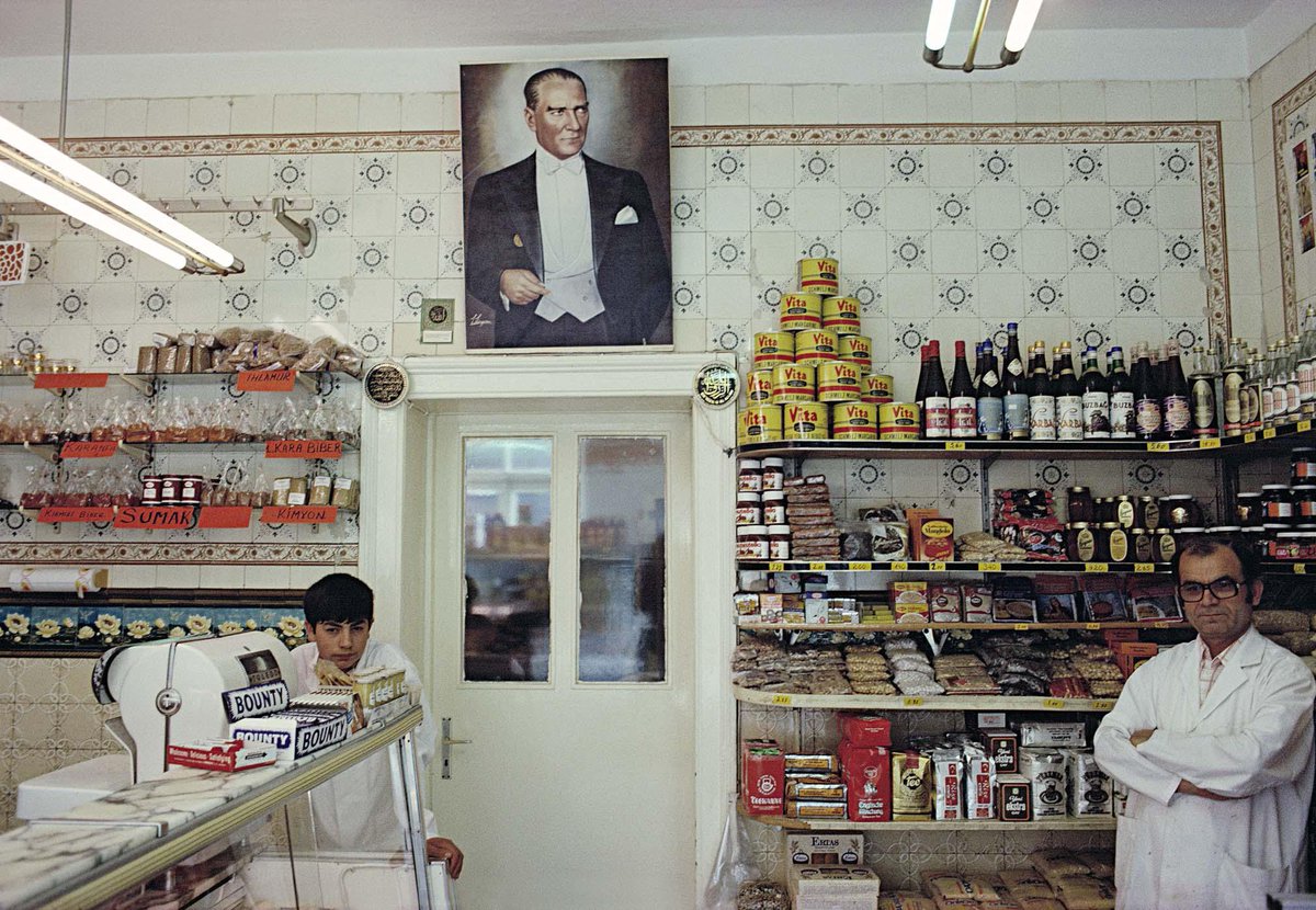 1979, Alman fotoğrafçı Candida Höfer'in “Türken in Deutschland” isimli fotoğraf arşivinden.