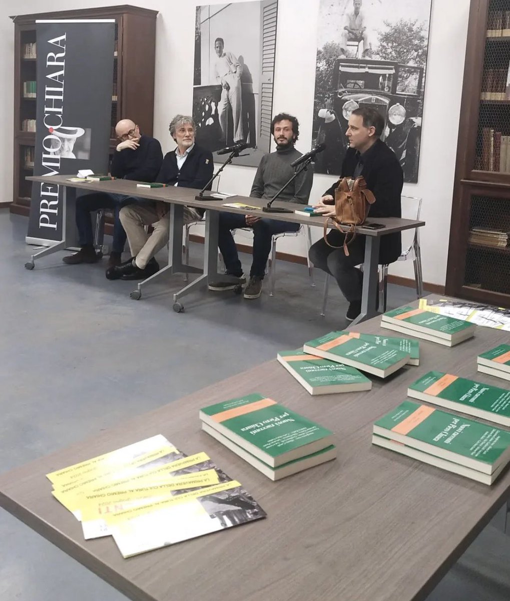 Ieri in #bibliotecacivica #varese con gli autori menzionati al #chiarainediti2023 e #andreafazioli 📕 #nuoviraccontiperpierochiara 

#chiara2024 #premiochiara #festivaldelracconto #laprimaveradellacultura