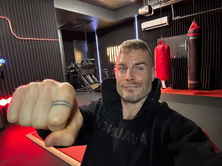 ZssBecker's tweet photo. It is 3am. It is Thursday.

I am up working and posting motivational 3am posts to strangers.

You are pounding it back with a like to confirm its received.

Together we crush the world as introverts, never leaving our cave n considering this enough social interaction. Lez go sir.