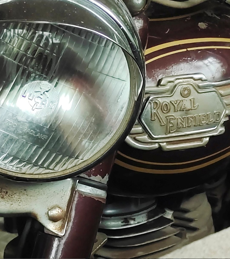 Old is gold? Close up shot from one of our customers in India showing his Royal Enfield Cast Iron Bullet👀 #RoyalEnfield #bullet #classic #old #vintage #royalenfieldbeasts #riding #photoshoot #ridepure #england #india #bangalore #delhi #mumbai #re #madelikeagun #adventure