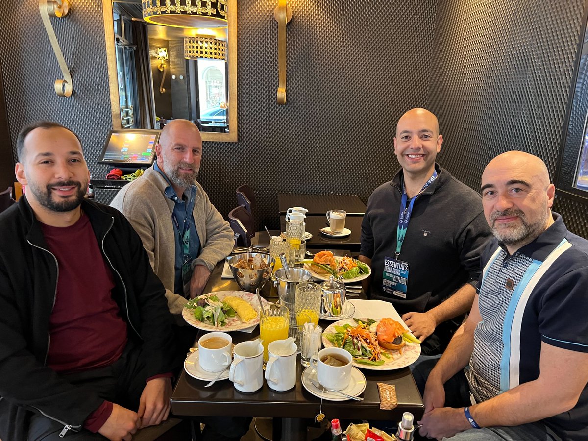 addressableid's tweet photo. Team Addressable 👊🏻

@signalweek 
#PBW24 #ParisBlockchainWeek https://t.co/9kQUHNMr64