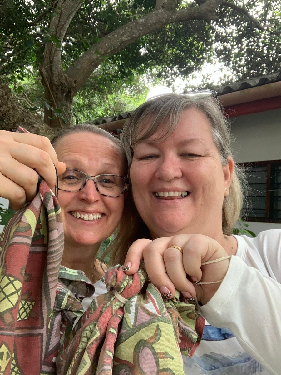 Calling all nature lovers and bird enthusiasts. Have you ever wondered how #scientists track bird migration patterns or monitor the health of bird populations? The answer lies in an incredible practice called bird ringing which we conduct every Thursday #birdringing