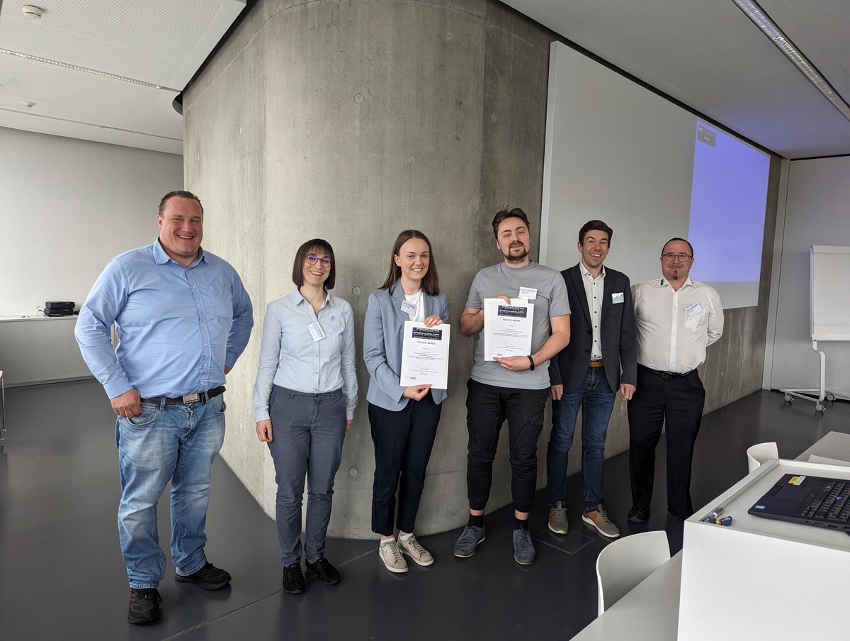 Our Master Student Sonja won the🥇 first prize 🥇 for her poster "Determining the Organization of Binary Colloidal Supraparticles by matters of Diffusiophoresis and Channel Formation” at the Spray Drying Symposium Würzburg. 🤹‍♀️We are very proud of her achievement!🎉🎉