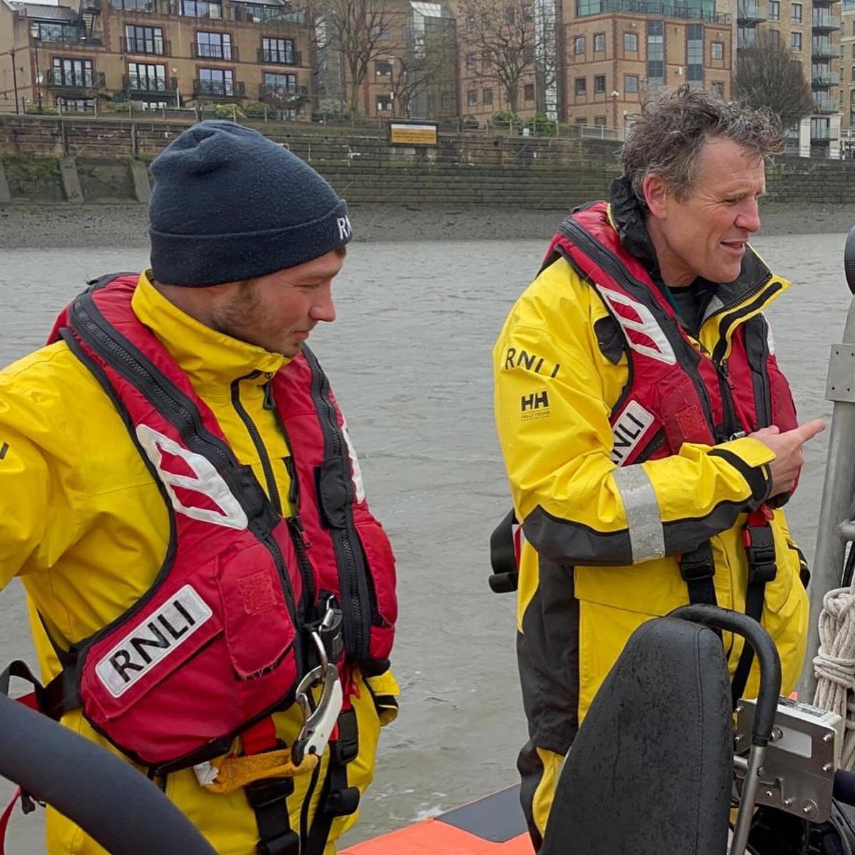 We were thrilled to welcome former Olympic double gold medal winner @jamescracknell to spend the day with us on the Thames We showed James our patch, how we perform rescues, and shared ideas on our communities sharing the river #Rowing #London #RNLI #JamesCracknell #thames