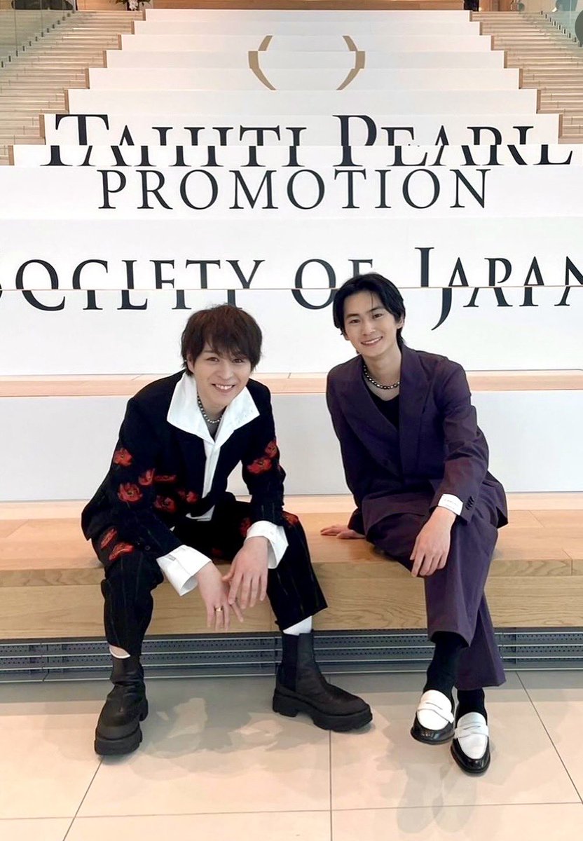shun_nishime's tweet photo. タヒチパールプロモーション30周年展示会に参加してきましたっ🙇
タヒチパールを身に付けると、
自信や、魅力が数段にアップしたように感じます✨‼️
自分含め、家族や大切な方に、プレゼントとして贈れるようなカッコいい男になりたいです。

#PR #タヒチパール　#TAHITIPEARL #pearl #真珠 https://t.co/hw5IZMALUK