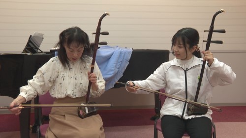 明日あさ１０時からは
＃モリアワセ を生放送 🌈

🟥特集は中国の楽器
 　#二胡 が学べるスクールを梅岡さんが体験！🎶
🟦中継は #東谷山フルーツパーク から
　的場さんとグリンピーがリポートします🌸

視聴者プレゼントもありますよ🎁
ぜひご覧ください🤗
gctv.co.jp/community/line…
@konomimiyasaka