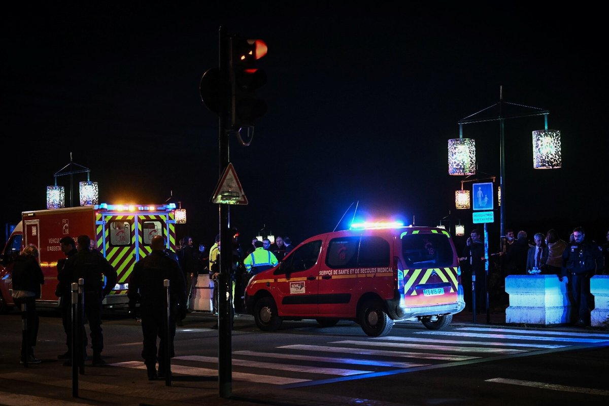 Attaque au couteau à Bordeaux: un mort et un blessé, l'assaillant tué par la police ➡️ sur.corsematin.com/toX