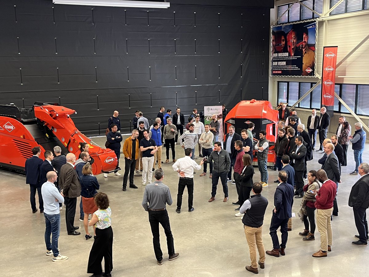 KUHN France tweet media