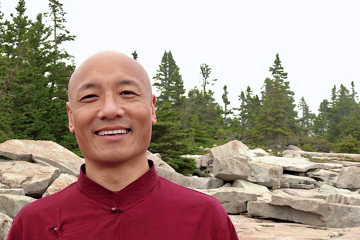 BDG feature: Dharma and Politics -- Anam Thubten Rinpoche offers a Dharma teaching on compassion and equanimity in a polarized world

Read here: bit.ly/3Uc2iye

#buddhism #buddha #vajrayana #tibetanbuddhism #politics #usa #nyc #sfbayarea #ignorance #multiculturalism