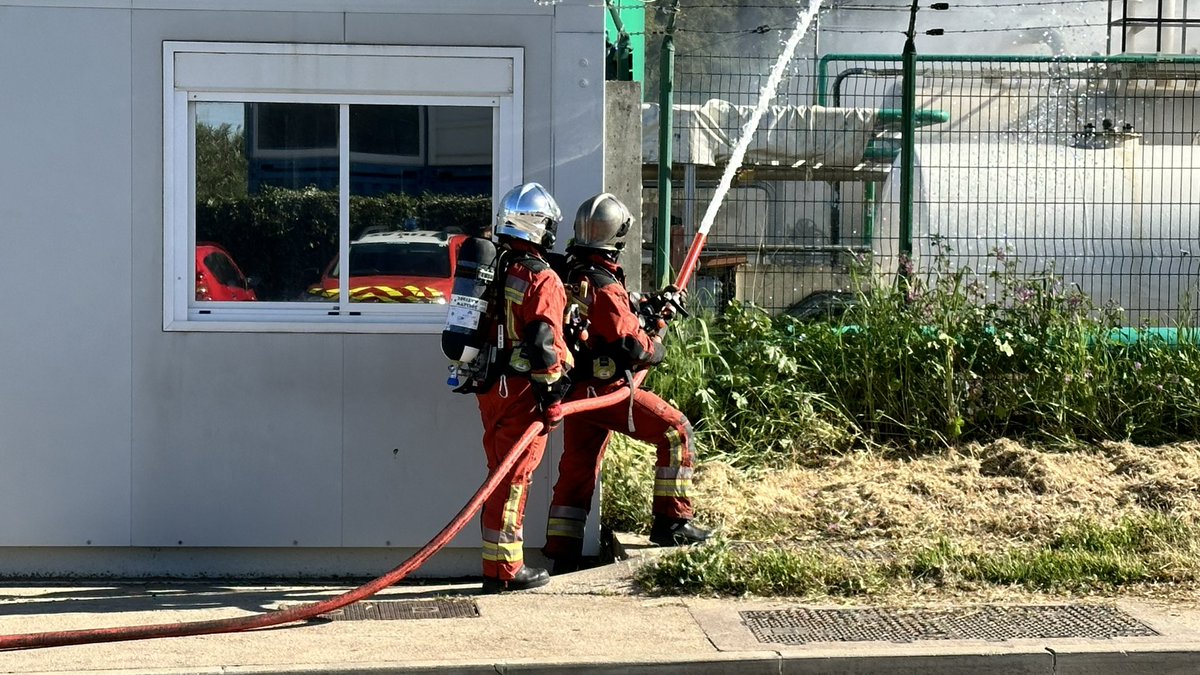 EXERCICE EXERCICE EXERCICE D’importants moyens de secours sont actuellement déployés à proximité du dépôt pétrolier du Vazziu. Aucune inquiétude, il s’agit d’un exercice.