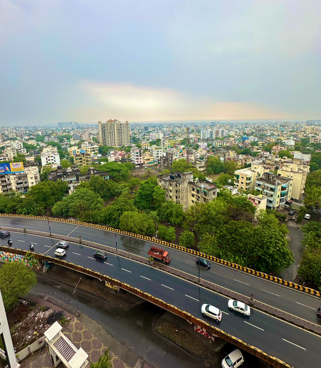 Its Raining here in Nagpur 😍 🌧️☔️💧🌈