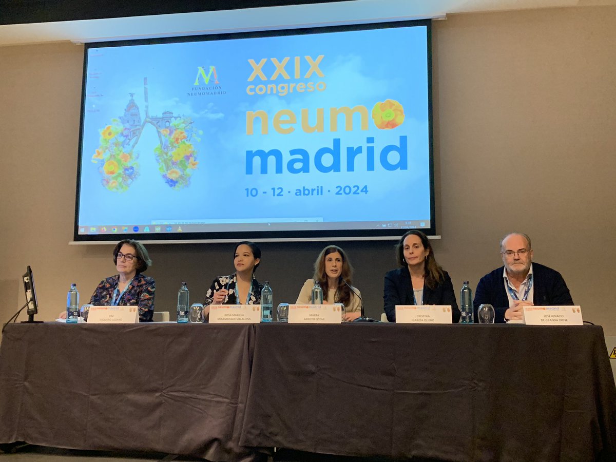 rmosquete's tweet photo. 🛑 Stop Tabaco 🛑 Moderación de la Dra Marta Arroyo en el XXIX congreso de Neumomadrid donde se habló de citisina en pacientes psiquiátricos y con enf. cardiovasculares, el papel de la enfermería en la prevención y tto del tabaquismo y avances en la ley antitabaco @NeumoMadrid https://t.co/loyqjC1R6Q
