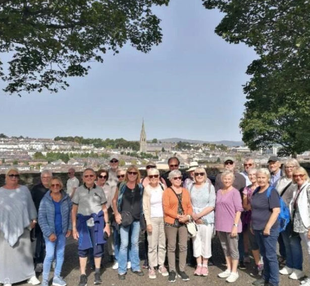 DerryTourspro's tweet photo. A pleasure of a day with this lovely group from Norway who stopped in our wonderful city to spend the day. #toursofderry https://t.co/KXCPFjLJoD