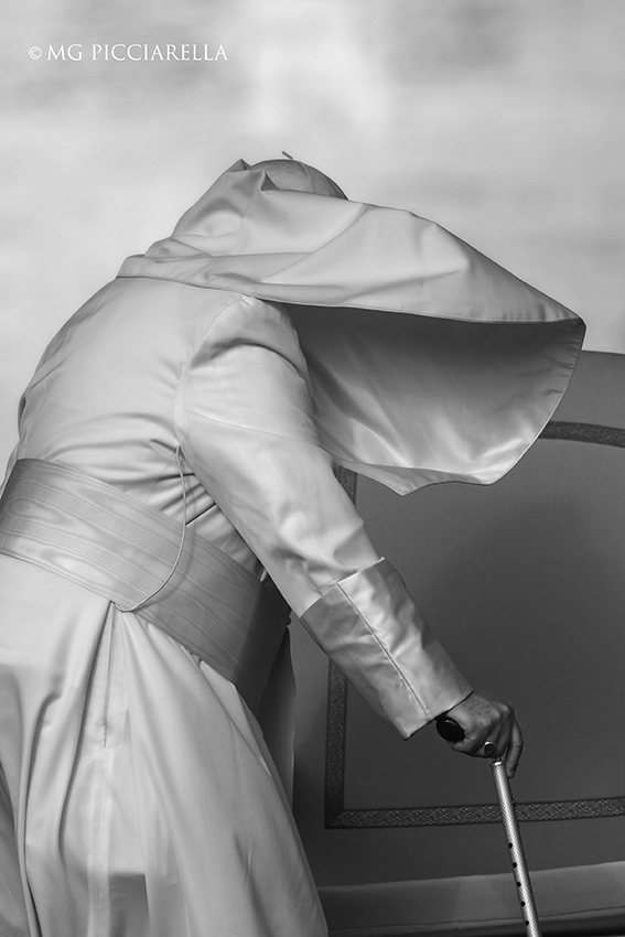 © Maria Grazia Picciarella   #PopeFrancis,  #GeneralAudience,   St. Peter's square, #Vatican, 10 April 2024.    

 #Pope #PapaFrancesco #PapaFrancisco #PapeFrancois #PapstFranziskus #ПапаРимскийФранциск