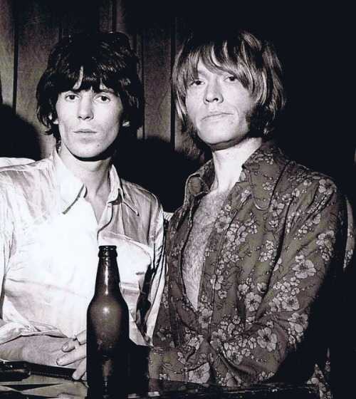 Rolling Stones: Keith Richards and Brian Jones.