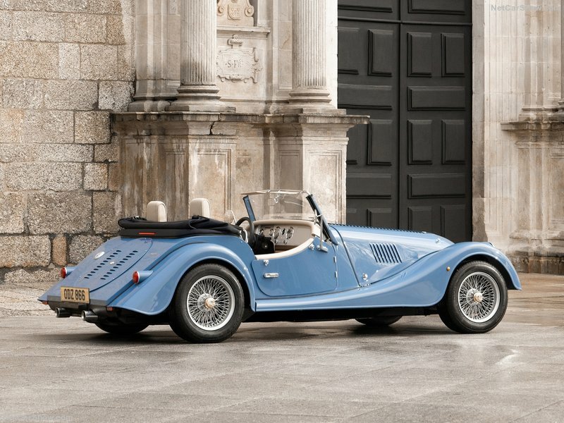 #pojazddnia

Morgan Plus Four 2024 🇬🇧

Is available in manual and automatic transmission variants and is powered by the latest BMW 2,0l engine. The new design has been to simplify and reduce visual noise. The car has a new front and rear lamps. #morgan #newplusfour #morgancars