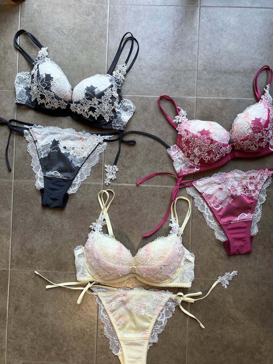 パルファージュ》 キレイな谷間を寄せる＆キープ✨リボンブラ ❑キープ