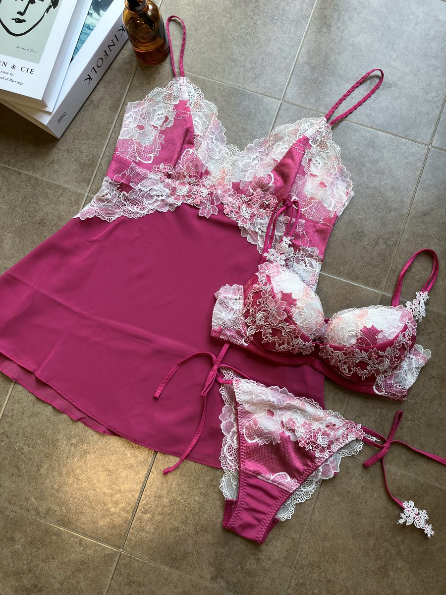 パルファージュ》 キレイな谷間を寄せる＆キープ✨リボンブラ ❑キープ