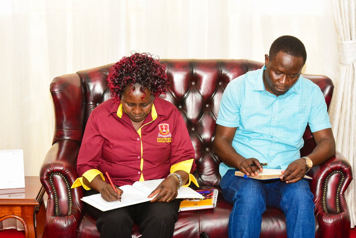 This morning I hosted the Principal of Rera KMTC Mrs. Janet Mukelule and her delegation in my office. The KMTC at Rera in Gem Constituency is eyeing partnership with the County Government of Siaya to enhance quality healthcare training of college students. We are excited about…