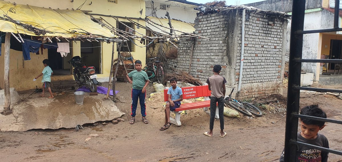 आज लोकसभा निवडणूकीच्या प्रचारार्थ भंडारा-गोंदिया लोकसभा मतदारसंघातील भाजप चे  उमेदवार श्री सुनीलभाऊ मेंढे यांची भेट घेऊन निघालो. मोहाडी तालुका, रोहा येथे  धनगर समाज संघर्ष समिती भंडारा जिल्हाध्यक्ष श्री राजकुमार मरठे, तुळशीराम खऊळ परिवार, प्रकाश हातेल,  किरण पढारे, मंगेश पढारे,…