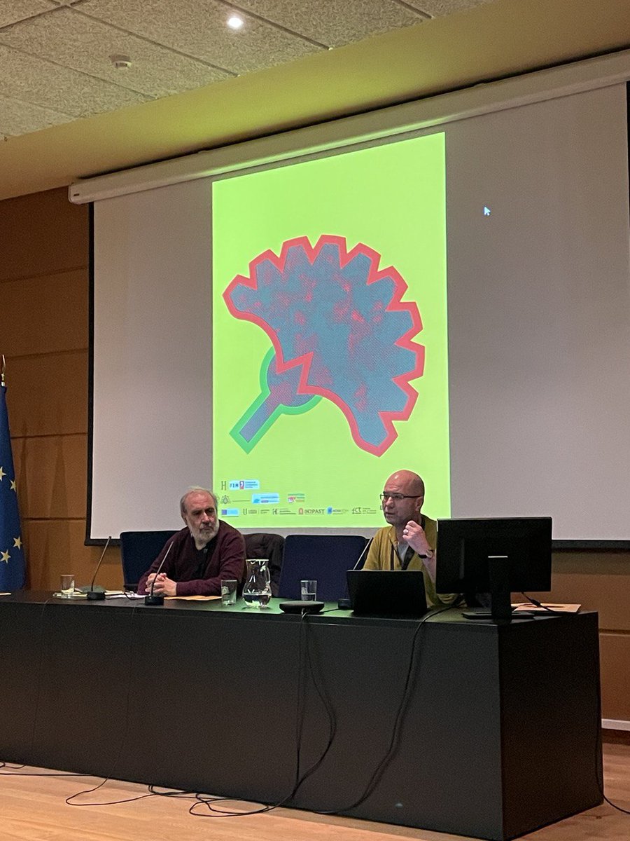 Empezamos con la conferencia inaugural "¿Romper o negociar? La revolución Portuguesa de 1974-76 en el marco de las democratizaciones de la Tercera Ola" a cargo del profesor de la Universidad de Oporto Manuel Loff