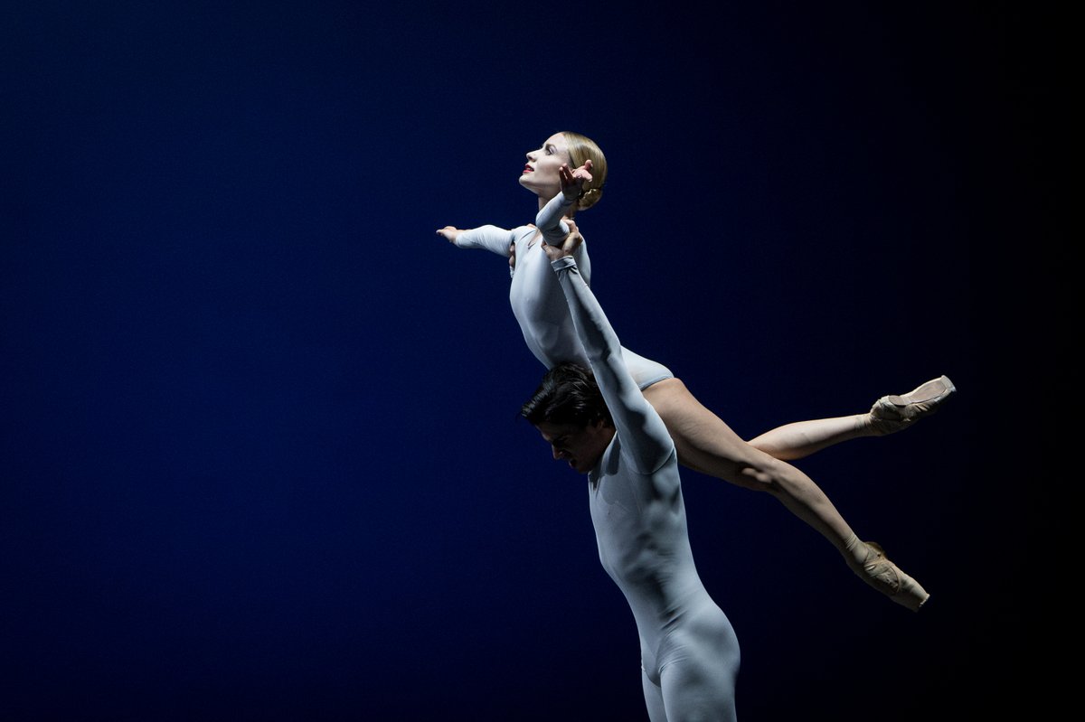 AFFAIRS OF THE HEART will premiere with Ballett Dortmund on April 13 with performances by the wonderful dancers of @theaterdortmund! Click the link for tickets and dates; theaterdo.de/produktionen/d… 📷 Daria Suzi & Javier Alemán in ‘Affairs of the Heart’ (c) Leszek Januszewski