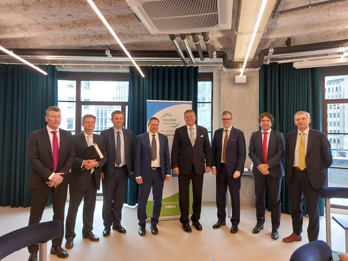 Nuclear industry representatives including @nucleareurope DG @YDesbazeille meet with @EU_Commission Executive VP @MarosSefcovic to discuss challenges & opportunities in achieving EU objectives #climatechange #securityofsupply #competitiveness #150GWnuclear2050