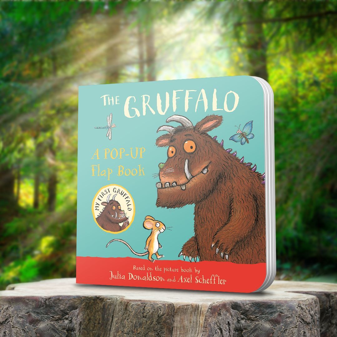 Lift the flaps to see Mouse, Owl, Snake and Fox pop up off the page - and look out for the Gruffalo . . .🐭 🦉 🐍 🦊 This brilliant interactive lift-the-flap, pop-up board book based on the bestselling classic picture book is out today! buff.ly/4aFRq11