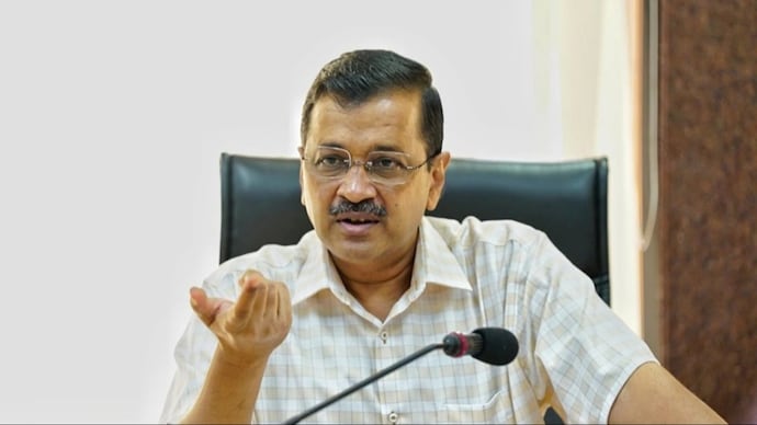 BIG BREAKING NEWS 🚨 Arvind Kejriwal's personal assistant Bibhav Kumar sacked by Vigilance Department 🔥🔥

Vigilance department said that there is a pending criminal case against Bibhav Kumar for obstructing Govt work.

His background check was not done during his appointment.…