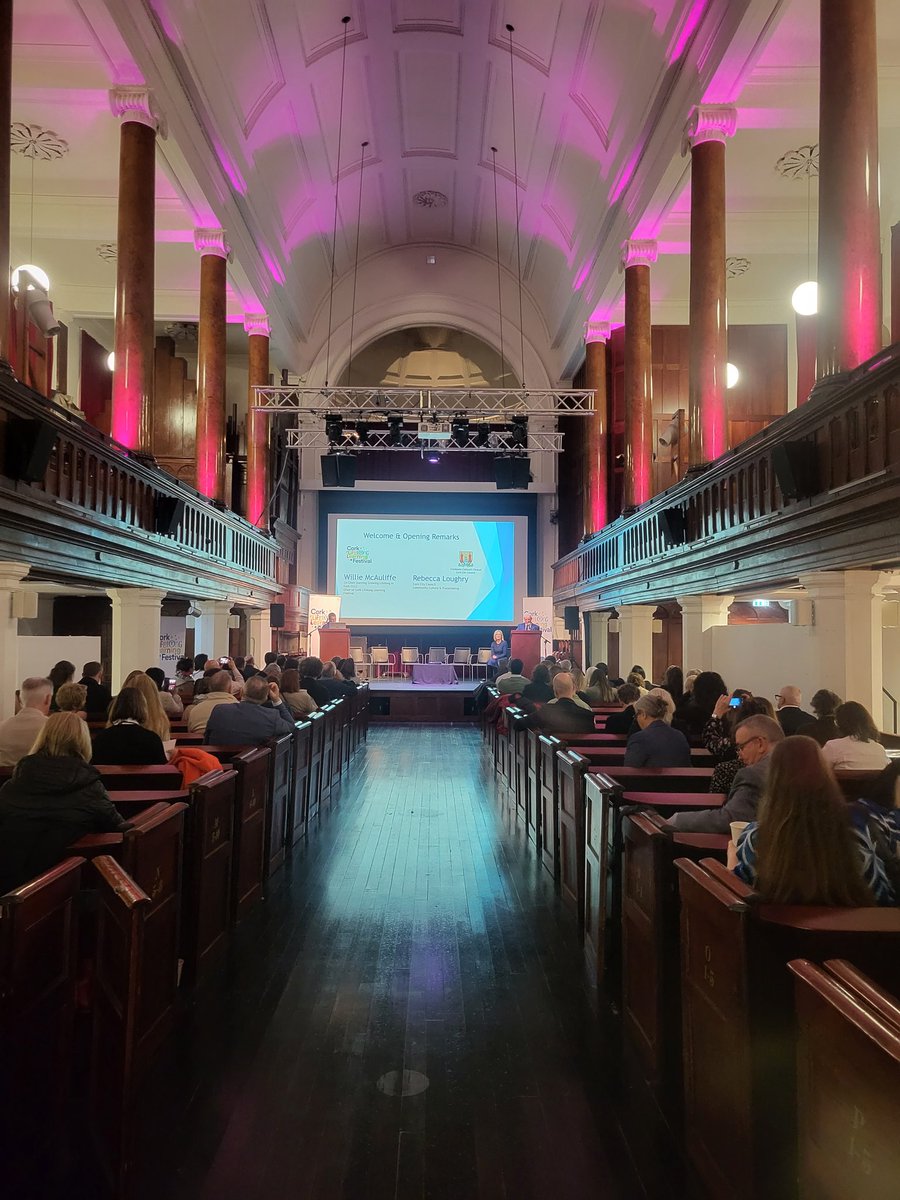 @rebecca_loughry Opening today's Learning City Conversations seminar: Learning for Sustainable Development, in the Triskel Christchurch

#corkloveslearning #corkcelebrateslearning