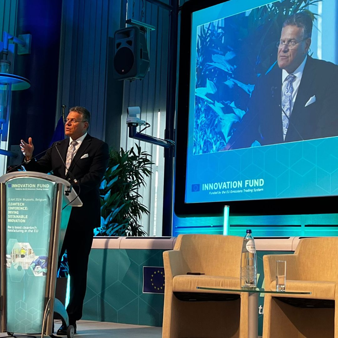 Opening the #IFCleantech conference is @EU_Commission Executive VP for #EUGreenDeal, @MarosSefcovic: 'We need Europe to remain a continent of industrial production. We will fight for our industry.' Follow live🔴: youtube.com/live/SNFW46dKY…