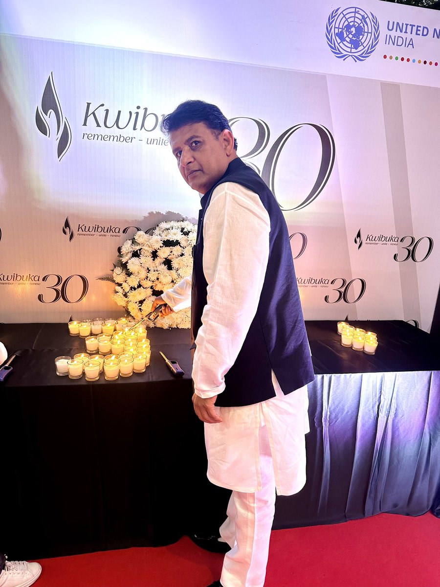 With @reubengauci1976 - High Commissioner of Malta, @india_malta 🇲🇹🤝🇮🇳

At 🕯️ ‘Kwibuka’ Rwanda 30th commemoration day #Kwibuka30
@KwibukaRwanda