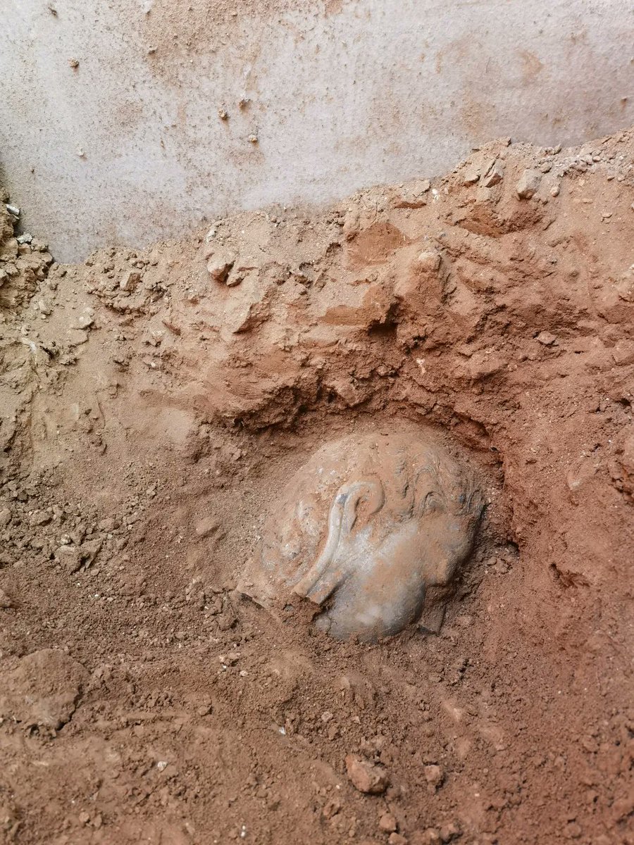 For the first time, archaeologists have found sculptures inside the walls believed for maintenance purposes hundreds of years ago at the Longmen Grottoes in central China's Henan, with over 80 exquisite stone sculptures and architectural components unearthed. #archaeology