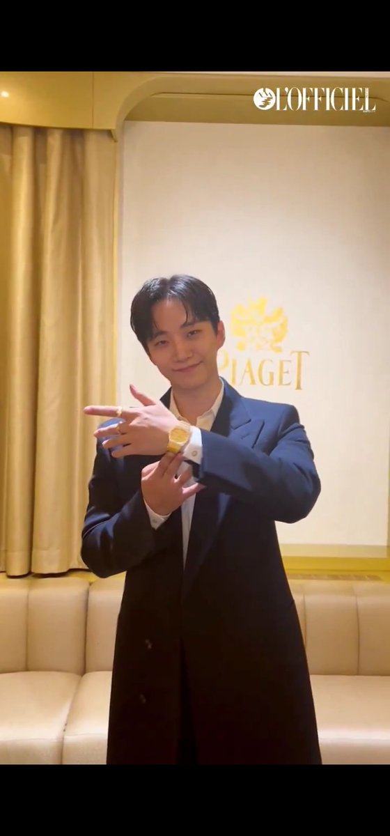 Basbela5's tweet photo. 😁
#piaget #piagetsociety #piaget150 #이준호 #2PM #2pmleejunho #2pmhottest #leejunhoxpiaget150 #junho #준호 https://t.co/iLqeS80Dzl
