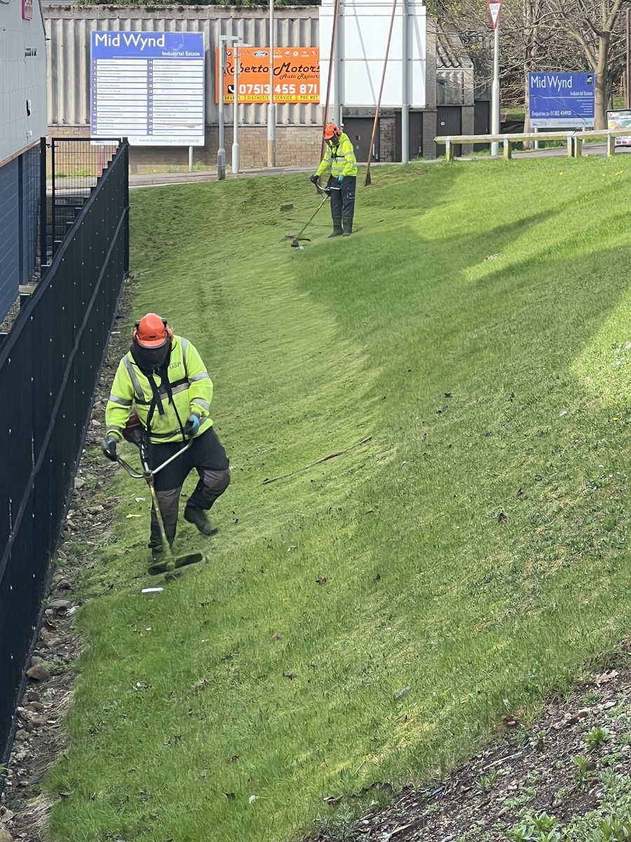 What makes the litter emergency worse? When spring grass cutting teams come out and shred all of the litter along with the grass creating hundreds of microplastics and smaller bits of litter which are easier to blow around and harder to pick up.